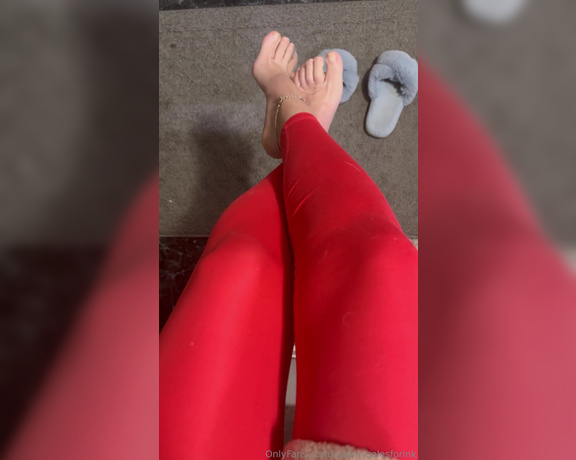 SoldmySolesforInk aka soldmysolesforink - 02-21-2024 OnlyFans Video - Happy stanky soles hump day Do you see those prints Its only been about a month