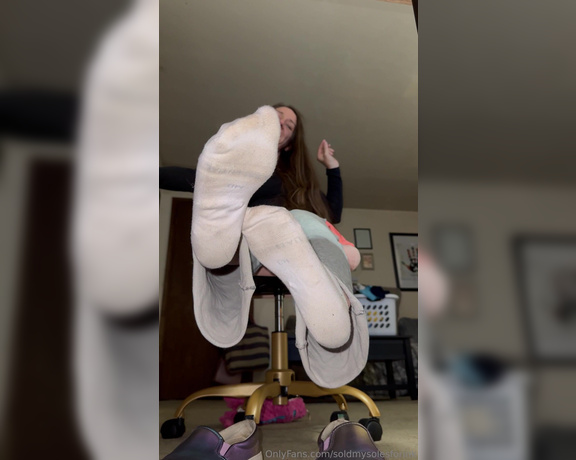 SoldmySolesforInk aka soldmysolesforink - 03-07-2024 OnlyFans Video - I love that my stanky sweaty socks make yall just as hard as my high heeled