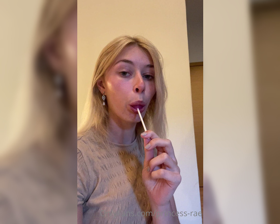 Princess-Rae aka princess-rae - 05-31-2022 OnlyFans Video - Keeping my tongue entertained while Daddy is out