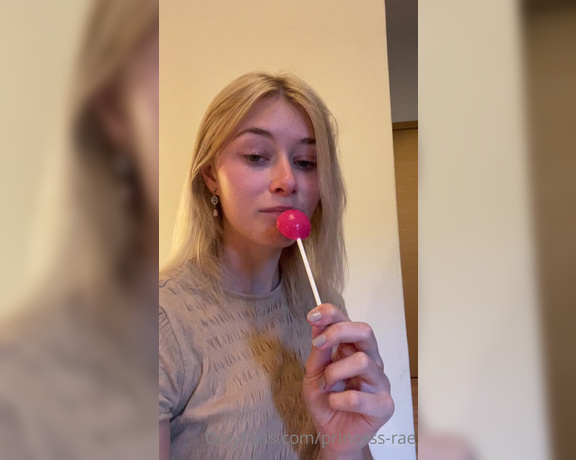 Princess-Rae aka princess-rae - 05-31-2022 OnlyFans Video - Keeping my tongue entertained while Daddy is out