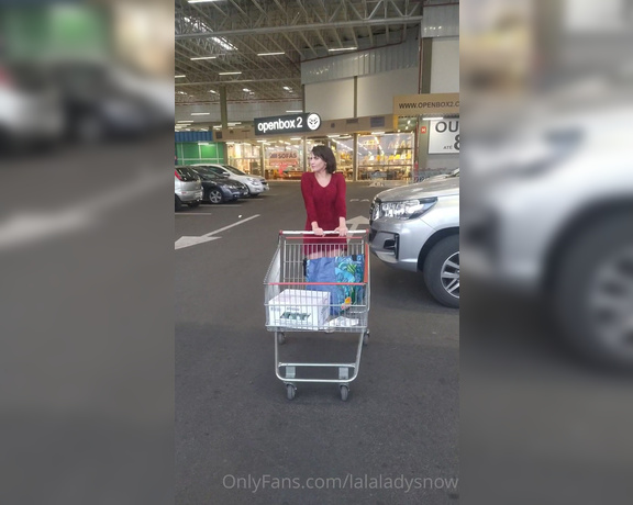 Lady Snow aka lalaladysnow - 06-03-2022 OnlyFans Video - I bought everything I needed Comprei tudo que precisava_m7v2