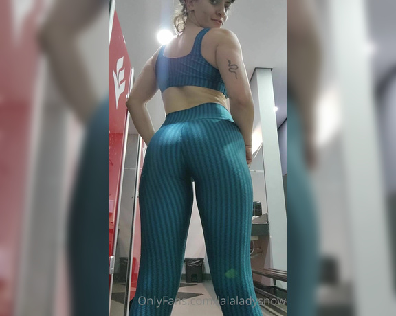 Lady Snow aka lalaladysnow - 07-25-2023 OnlyFans Video - Me perdoem pelo sumiço, a putinha de vcs estava deprimida, mas prometo postar essa semana kkkk