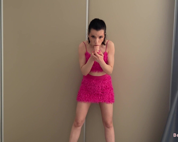 Beamititik aka beamititik - 04-16-2023 OnlyFans Video - Pink and naughty, bulging my throat with a huge dildo cutie dildo solo throatfuck