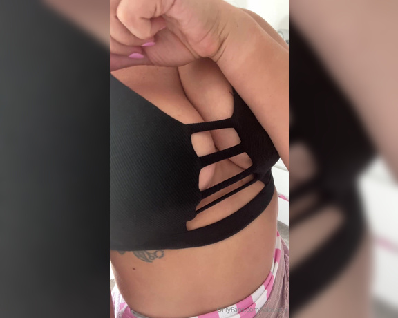 Goddess Lola aka thegoddesslolaa - 09-09-2023 OnlyFans Video - cleavage to fit your  nicely in