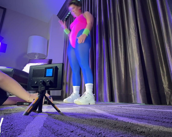 SIZEplay Productions aka sizeplayproduct - 10-09-2024 OnlyFans Video - OF EXCLUSIVE BTS of Tiny Gym Pervert Featuring baileyxpaige