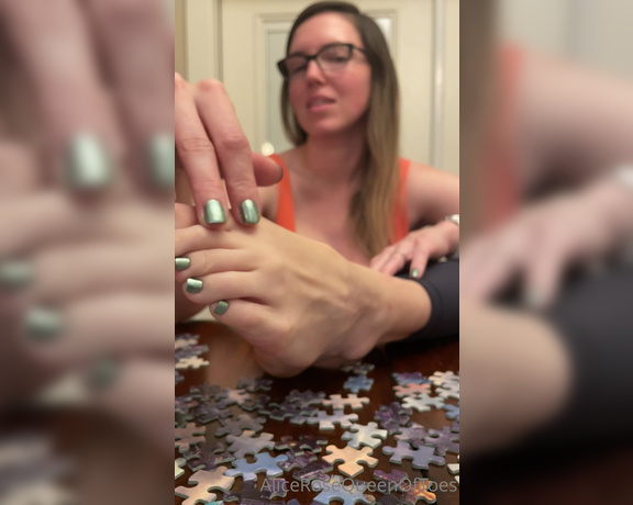 Alice Rose aka alicerosequeenoftoes - 01-23-2023 OnlyFans Video - I invite you over to work on a puzzle, but you should know by now that