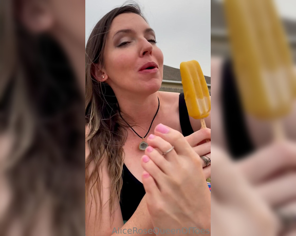 Alice Rose aka alicerosequeenoftoes - 03-21-2023 OnlyFans Video - I invited you over to join me for a popsicle but I realized I only had