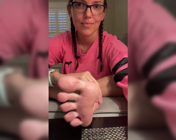 Alice Rose aka alicerosequeenoftoes - 09-07-2023 OnlyFans Video - I choose you to enjoy my toes