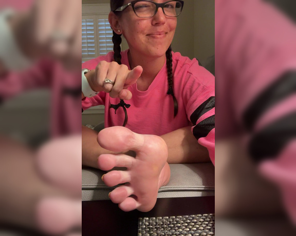 Alice Rose aka alicerosequeenoftoes - 09-07-2023 OnlyFans Video - I choose you to enjoy my toes