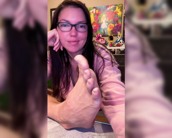 Alice Rose aka alicerosequeenoftoes - 12-08-2023 OnlyFans Video - Just me and my naked toes