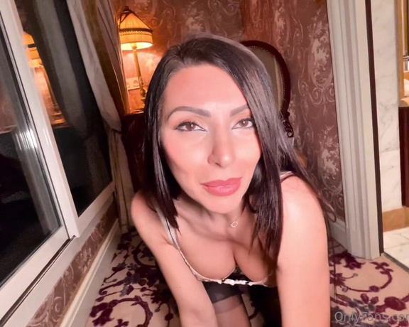 Alysa nylon VIP aka alysanylon2 - 08-09-2023 OnlyFans Video - JE ME FAIT PLAISIR AVEC UNE DOUBLE PENETRATION  DANS UNE SUITE DE LUXE AVEC UNE