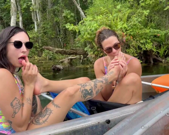 Ashley Lotts aka ashleylottsxo - 08-09-2024 OnlyFans Video - Were out in the swamp doing things to each others toes hang10toess