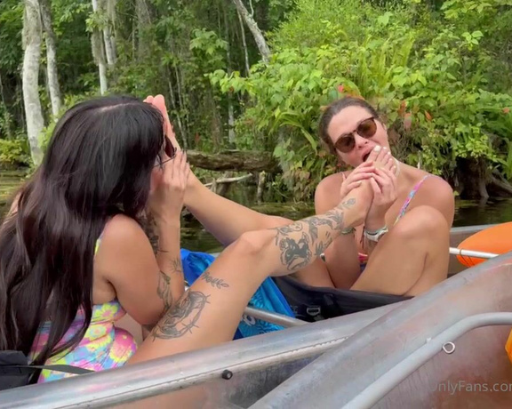 Ashley Lotts aka ashleylottsxo - 08-09-2024 OnlyFans Video - Were out in the swamp doing things to each others toes hang10toess