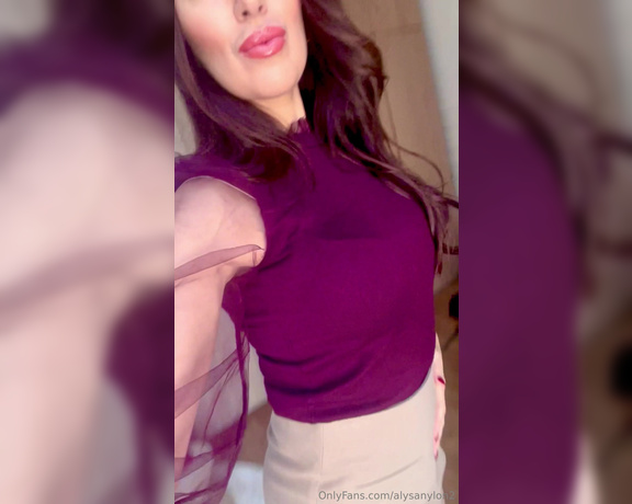 Alysa nylon VIP aka alysanylon2 - 12-05-2024 OnlyFans Video - MY OUTFIT FOR THE DAYMA TENUE DU JOUR