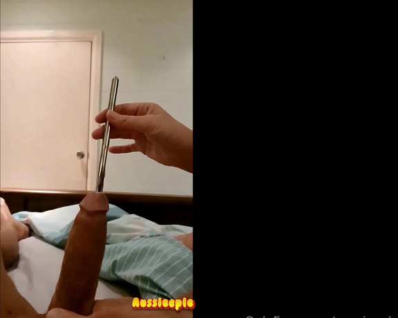 Aussiecple aka aussiecple - 10-09-2024 OnlyFans Video - Trying to work 1 of our thickest sounds into his rock hard cock