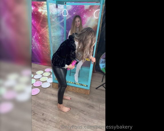 ‍Bsmessybakery ‍ aka bsmessybakery - 08-02-2024 OnlyFans Video - Check your inbox for the full video of lavenderwood taking on the risk factor  ohhhh