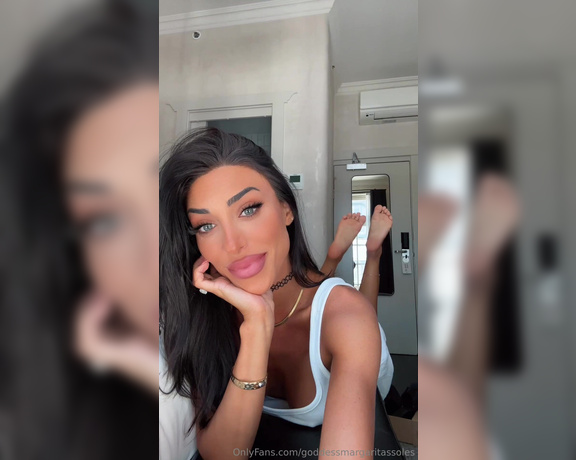 GoddessMargaritasSoles aka goddessmargaritassoles - 06-16-2024 OnlyFans Video - Do you like me in the pose