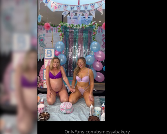 ‍Bsmessybakery ‍ aka bsmessybakery - 08-25-2024 OnlyFans Video - I hope you all received the full video in your DMs on Friday of the