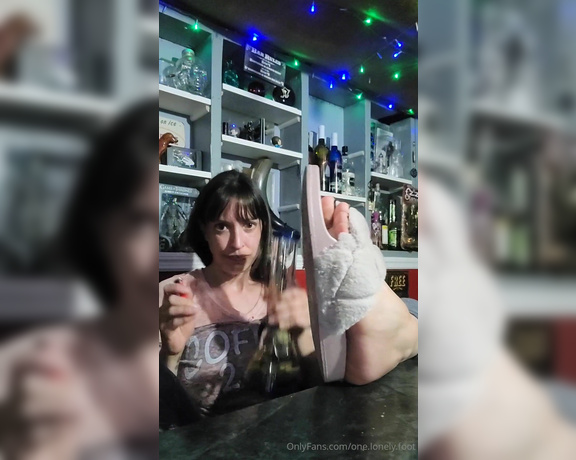 Crystal Paris aka one.lonely.foot - 06-21-2024 OnlyFans Video - Randoms from the week_ksyv