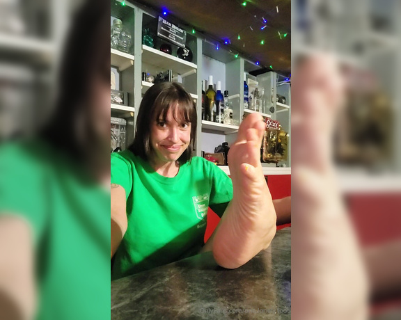 Crystal Paris aka one.lonely.foot - 07-12-2024 OnlyFans Video - Randoms from the week_5mzc