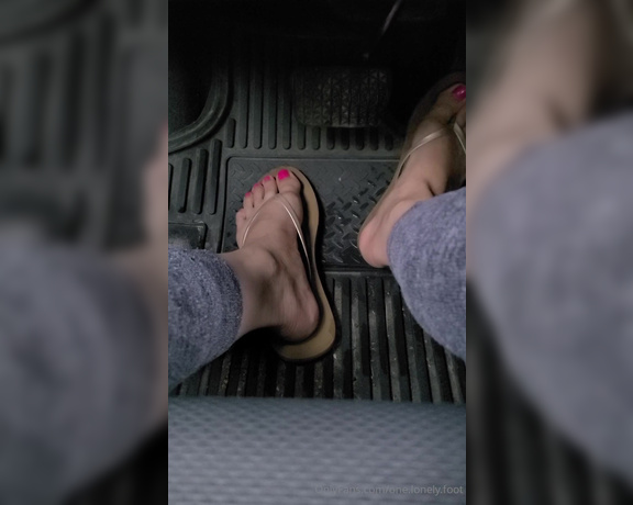 Crystal Paris aka one.lonely.foot - 08-14-2024 OnlyFans Video - Jerk as I drive