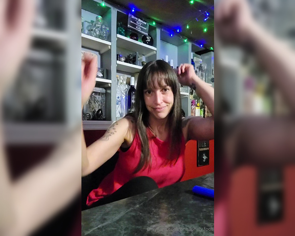 Crystal Paris aka one.lonely.foot - 08-30-2024 OnlyFans Video - Randoms from the week_b1f9