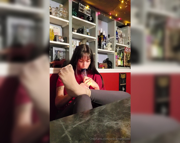 Crystal Paris aka one.lonely.foot - 09-27-2024 OnlyFans Video - Randoms from the week_vtqu