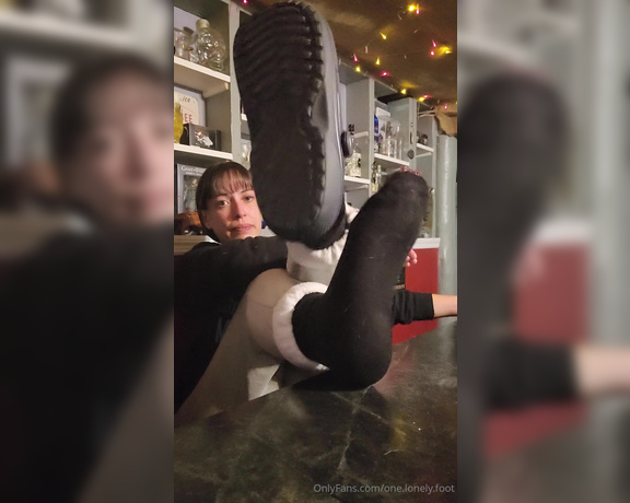 Crystal Paris aka one.lonely.foot - 10-20-2024 OnlyFans Video - Sweaty while ripping