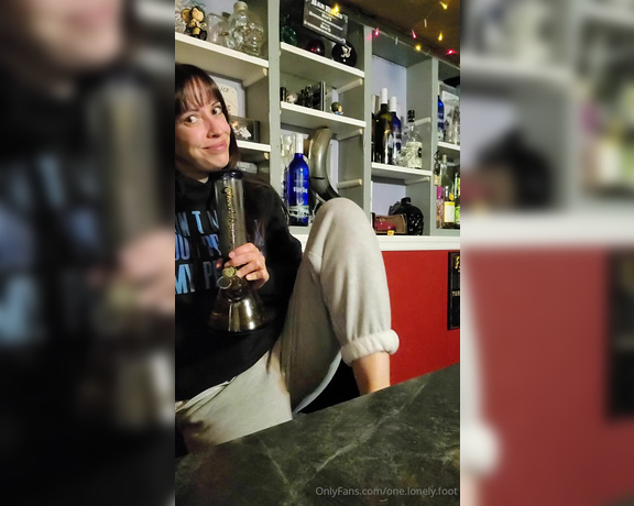 Crystal Paris aka one.lonely.foot - 10-18-2024 OnlyFans Video - Randoms from the week_4t8l