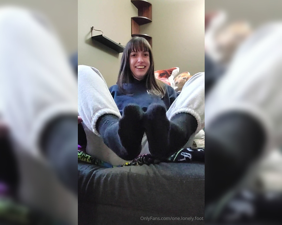 Crystal Paris aka one.lonely.foot - 12-02-2024 OnlyFans Video - Skype with socks