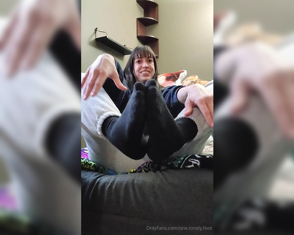 Crystal Paris aka one.lonely.foot - 12-02-2024 OnlyFans Video - Skype with socks