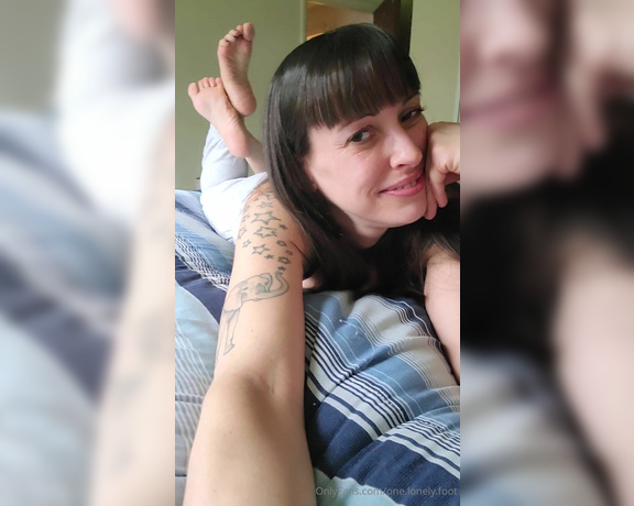 Crystal Paris aka one.lonely.foot - 12-28-2024 OnlyFans Video - Perfectly in the pose