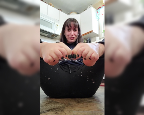 Crystal Paris aka one.lonely.foot - 12-06-2024 OnlyFans Video - New pedi alert_wqin