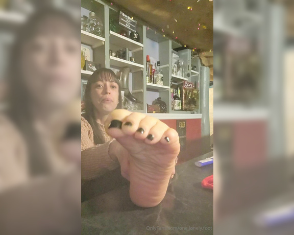 Crystal Paris aka one.lonely.foot - 12-20-2024 OnlyFans Video - Randoms from the week_c38w