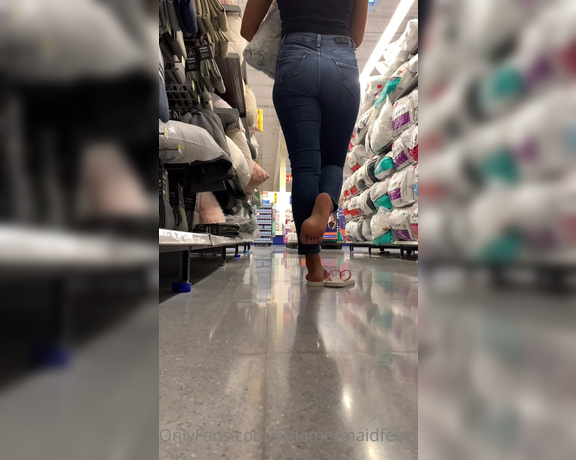 Little Mermaid aka littlemermaidfeets - 05-03-2022 OnlyFans Video - Me latía mucho el corazón por hacer esto en pleno centro comercial y con gente cerca