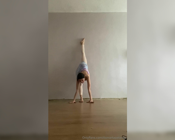 Marta Petarda aka itsmartapetarda - 02-17-2024 OnlyFans Video - Ballet  workout