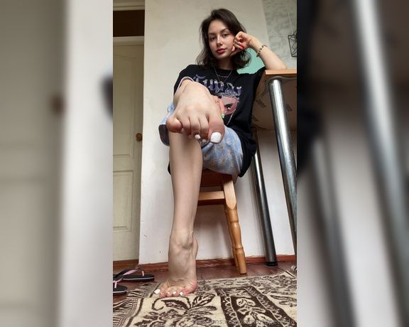 Marta Petarda aka itsmartapetarda - 05-31-2024 OnlyFans Video - I dont need to go out of my way for you to understand my level, its