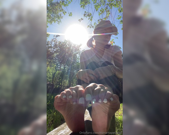 Marta Petarda aka itsmartapetarda - 06-07-2024 OnlyFans Video - Full video with my sunny naked soles