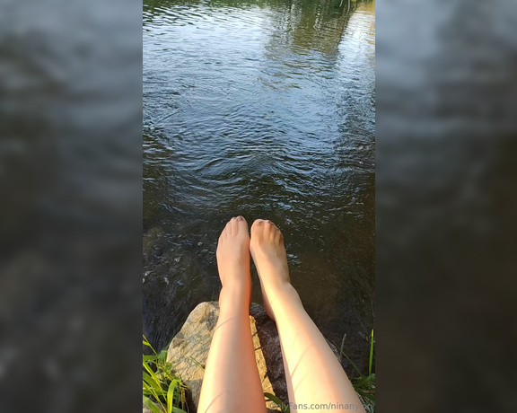 Nina Nylon aka ninanylon - 09-04-2024 OnlyFans Video - Hopefully my pantyhose dont get wet