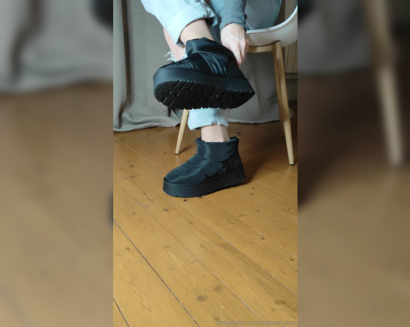 Nina Nylon aka ninanylon - 12-23-2024 OnlyFans Video - short feet show for you