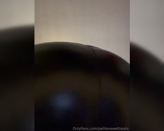 Petitesweettreatx aka petitesweettreatx - 03-02-2024 OnlyFans Video - Is this seat taken