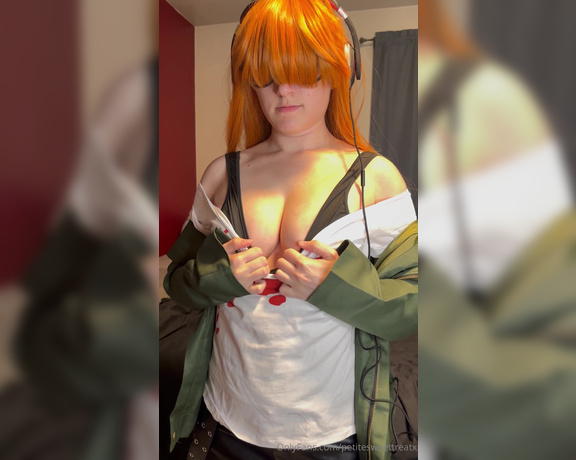 Petitesweettreatx aka petitesweettreatx - 05-23-2024 OnlyFans Video - You never saw this coming  Futaba from Persona 5 cosplay