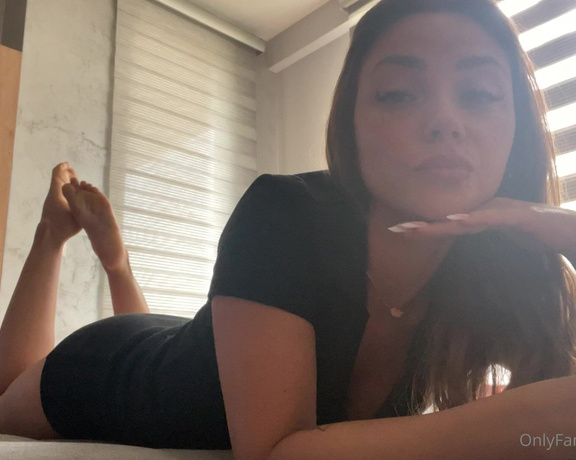 ElenaFin aka elenafin - 05-17-2022 OnlyFans Video - Who will win today with spoiling me the most