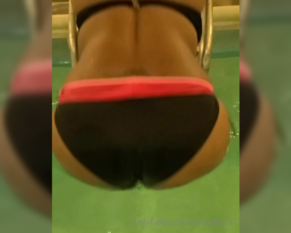 Mrs. Cake 757 aka mrscake757 - 01-08-2021 OnlyFans Video - Good Ass_tfcm