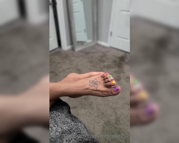 Mrs. Cake 757 aka mrscake757 - 07-05-2022 OnlyFans Video - Just what you like, Ass, Feet, and Toes