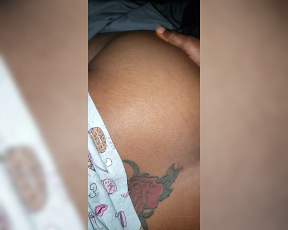 Mrs. Cake 757 aka mrscake757 - 05-28-2020 OnlyFans Video - Sleeping Booty