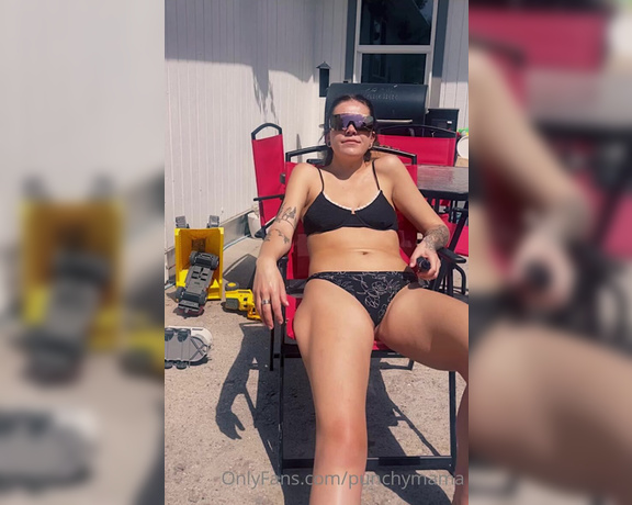 Punchy Mama aka punchymama - 06-27-2023 OnlyFans Video - Sunbathingggggg