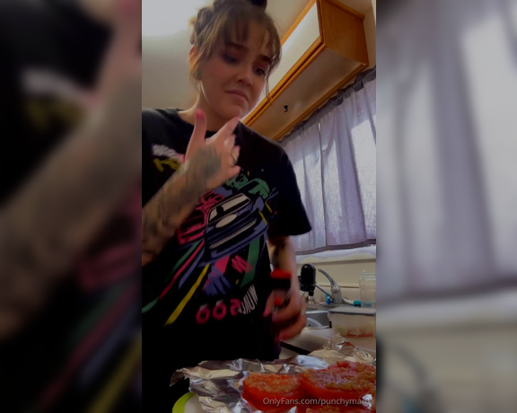 Punchy Mama aka punchymama - 02-04-2024 OnlyFans Video - Made homemade spaghetti this weekend