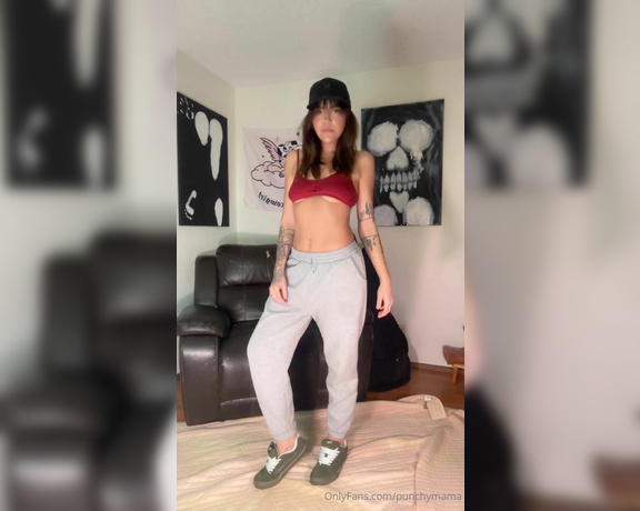 Punchy Mama aka punchymama - 04-16-2024 OnlyFans Video - Ill always find a way to tease  even in sweats