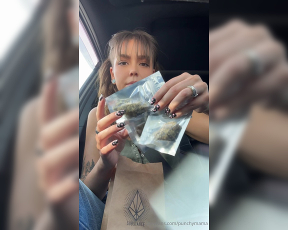 Punchy Mama aka punchymama - 08-12-2024 OnlyFans Video - Smoke Seshhhh  Grab Yo Green